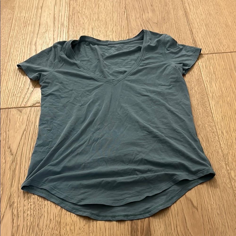 Women's Lululemon Blue V-Neck Top